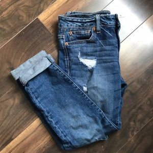 American eagle distressed jeans